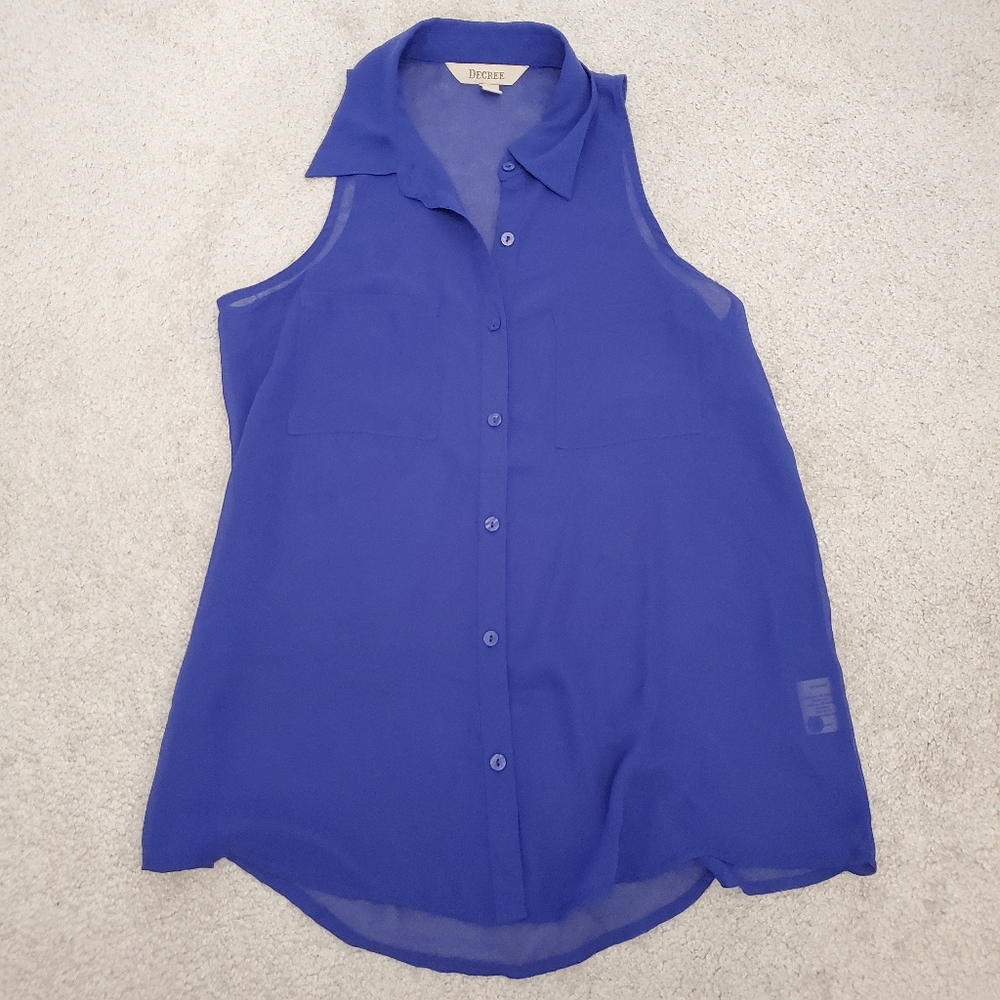 2/$20 🟠 Blue chiffon tank blouse button down